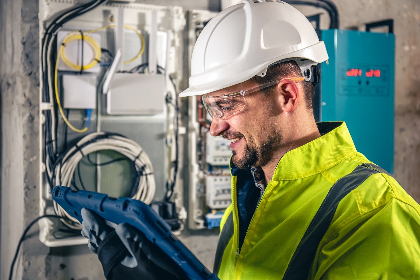 Key Insights into IC&E Technician Jobs and Power Plant Operator Jobs