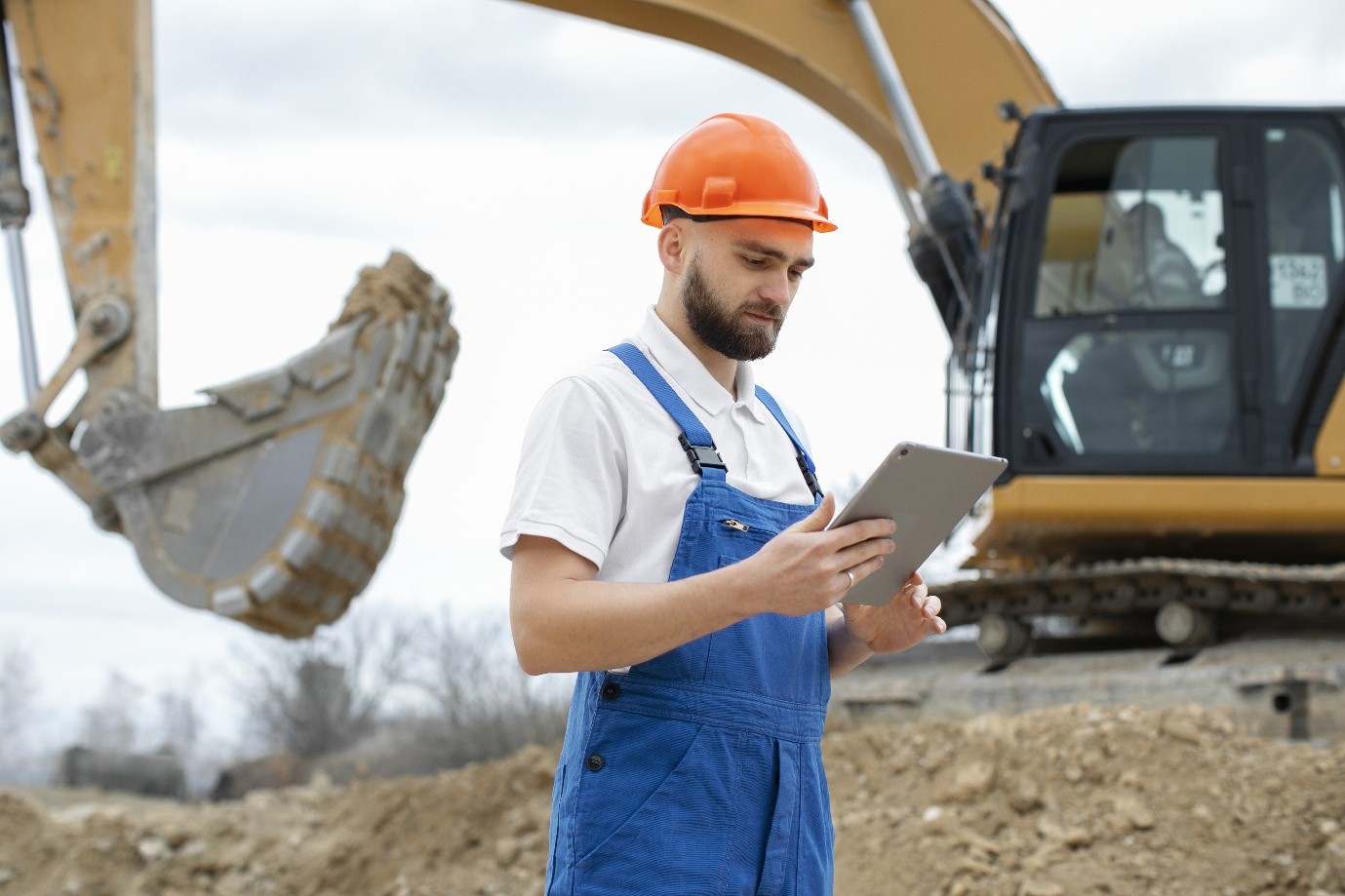 Power Plant Operator vs. Technician: Which Career Is Right for You?